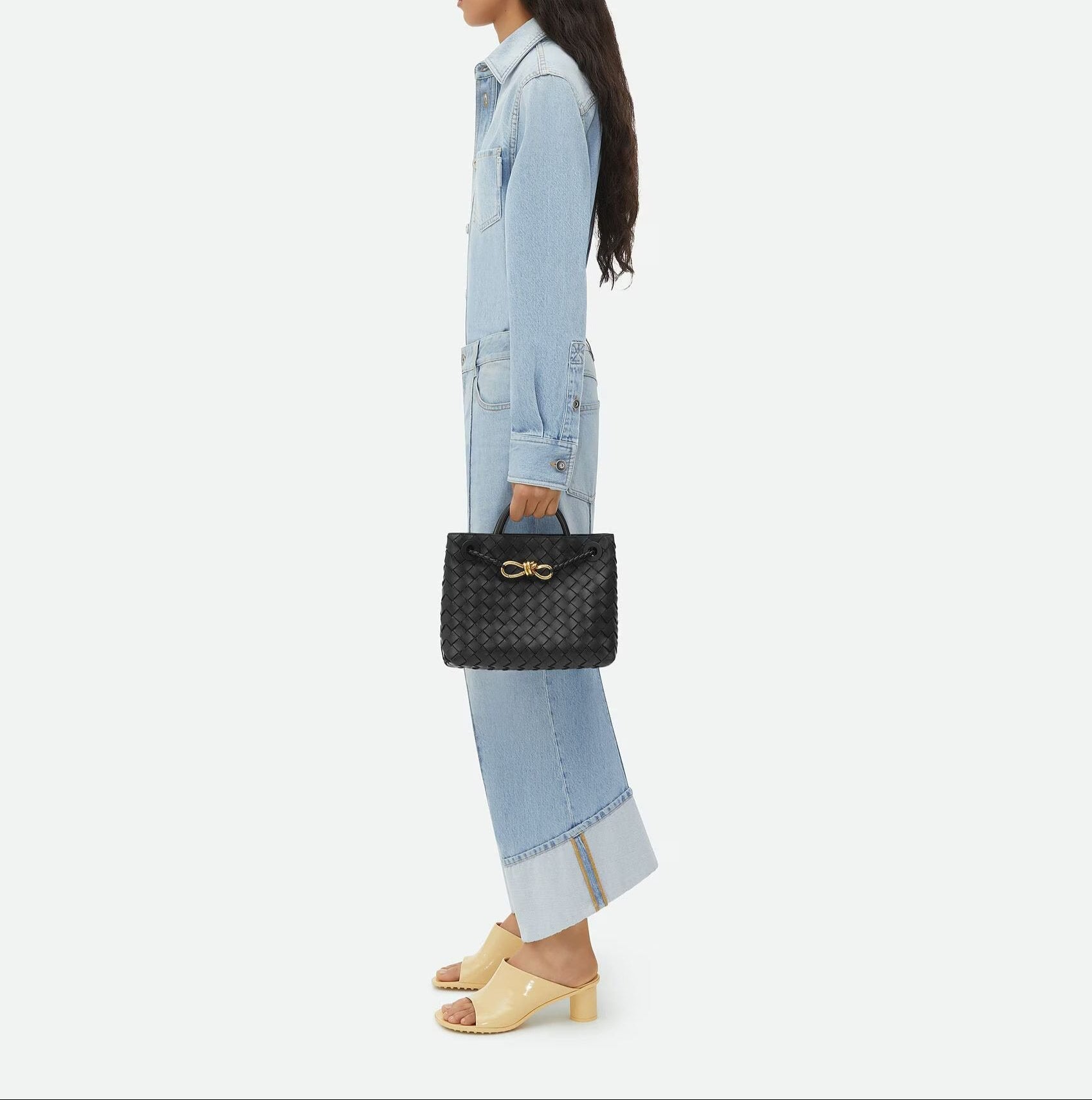 https://cdn.shopify.com/s/files/1/1037/6196/9489/files/BOTTBLACK1.jpg?v=1781341888