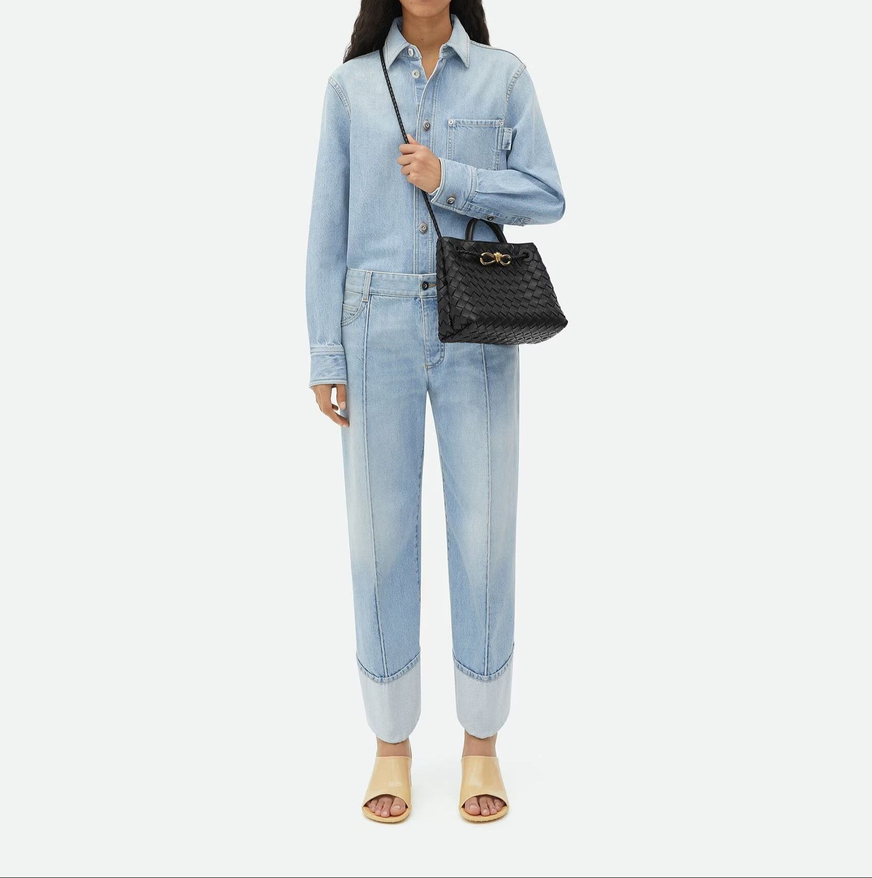 https://cdn.shopify.com/s/files/1/1037/6196/9489/files/BOTTBLACK4.jpg?v=1781341888