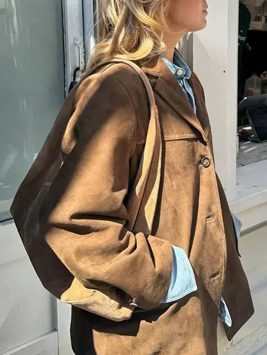 https://cdn.shopify.com/s/files/1/1037/6196/9489/files/COwoouterwear01240037-3.jpg?v=1787578593