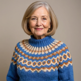 https://cdn.shopify.com/s/files/1/1057/5383/7908/files/Carla-Vintage-Islandstrikpullover-13_ff74a550-7bba-4ed5-9c04-f361d5da3241.png?v=1787911223