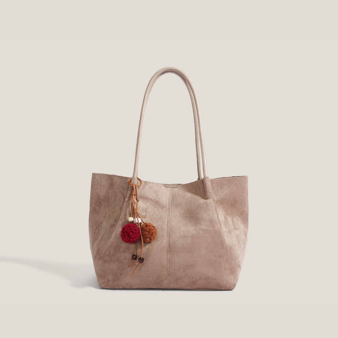 https://cdn.shopify.com/s/files/1/1037/6196/9489/files/Celorn_61.png?v=1788011848
