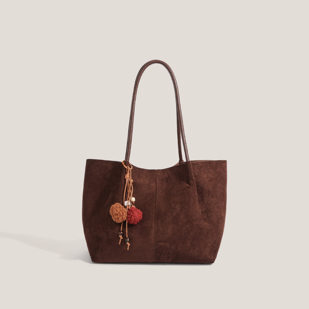 https://cdn.shopify.com/s/files/1/1037/6196/9489/files/Celorn_63.png?v=1788011848