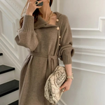 https://cdn.shopify.com/s/files/1/1057/5383/7908/files/Cyrene-Jurk-Lange-Gebreide-Coljurk-Voor-De-Winter-6.png?v=1785188025