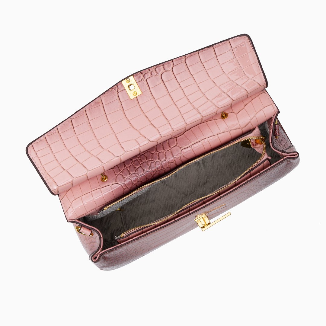 https://cdn.shopify.com/s/files/1/1037/6196/9489/files/DCR04717.jpg?v=1781341885