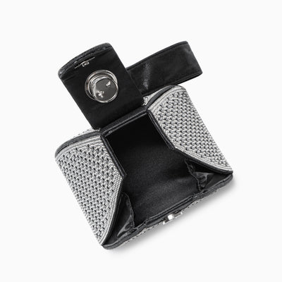 https://cdn.shopify.com/s/files/1/1037/6196/9489/files/DYQ05519_d6f2bbd7-0016-4ba9-b373-17eada21547c.jpg?v=1781341892