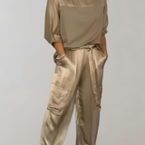 https://cdn.shopify.com/s/files/1/1057/5383/7908/files/Dinah_7.png?v=1785187563