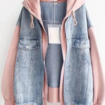 https://cdn.shopify.com/s/files/1/1057/5383/7908/files/Ellen-Dwukolorowa-kurtka-dzinsowa.webp?v=1786917634