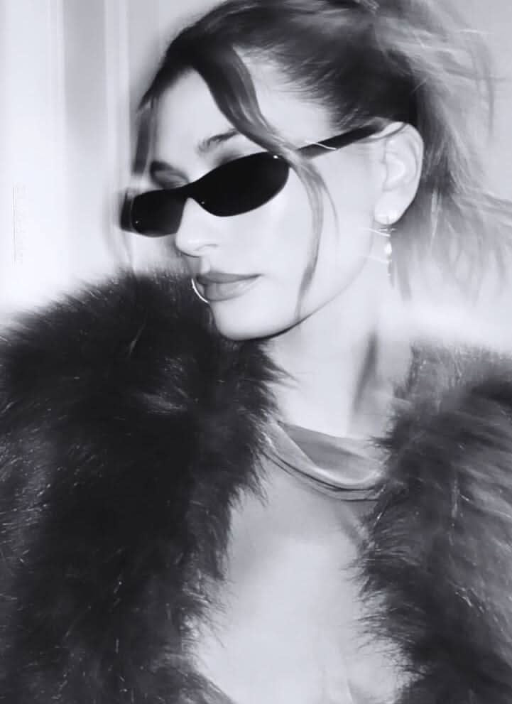 https://cdn.shopify.com/s/files/1/1057/5383/7908/files/Ivy-sunglasses-19_1.jpg?v=1785187421