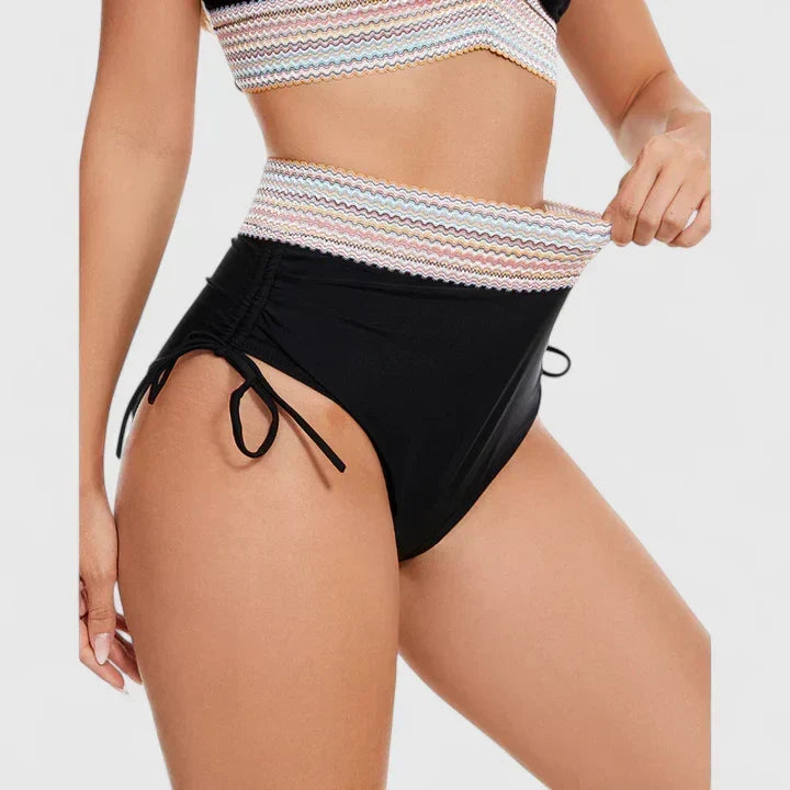 https://cdn.shopify.com/s/files/1/1057/5383/7908/files/LIVA_ZWART08_7c54a5ca-8bb5-4eac-a25d-0f43b3862490_720x-Photoroom.webp?v=1785187444
