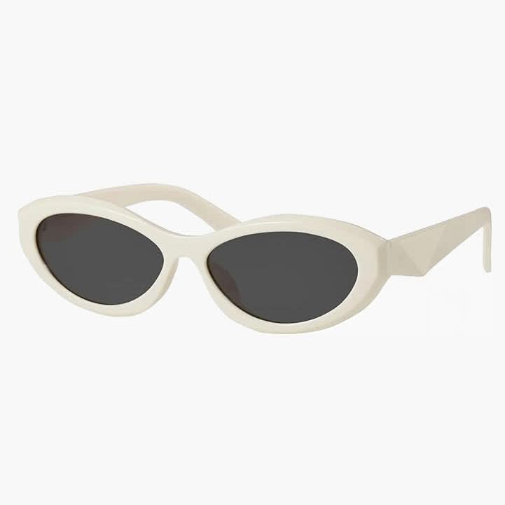 https://cdn.shopify.com/s/files/1/1057/5383/7908/files/Lola-sunglasses-01.jpg?v=1785187425