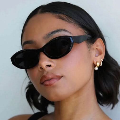 https://cdn.shopify.com/s/files/1/1057/5383/7908/files/Lola-sunglasses-05_1.jpg?v=1785187425