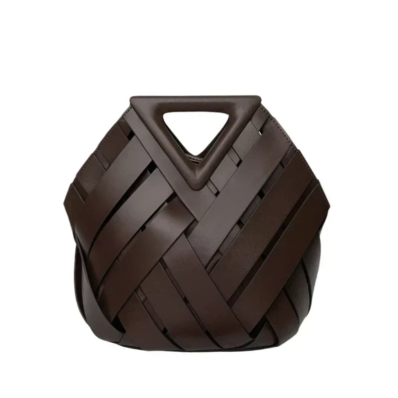 https://cdn.shopify.com/s/files/1/1037/6196/9489/files/Niva_2.webp?v=1781341884
