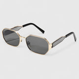 https://cdn.shopify.com/s/files/1/1057/5383/7908/files/Pearl_Rectangular_Sunglasses_-_Black_720x-Photoroom.jpg?v=1785187404