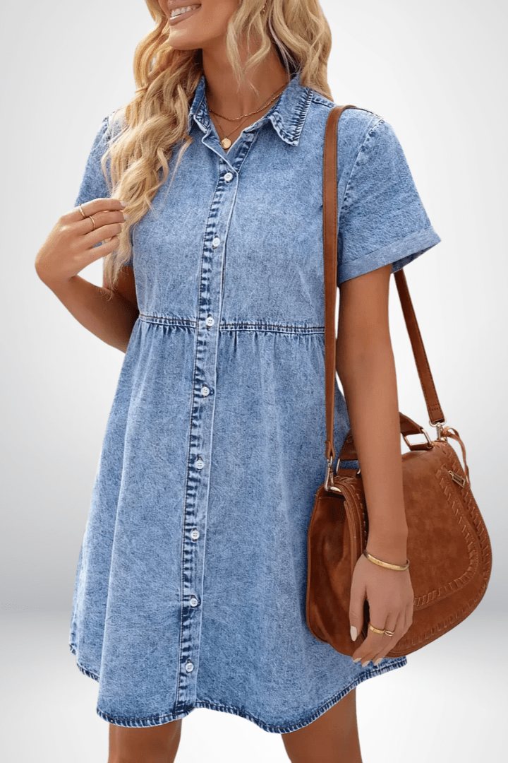 https://cdn.shopify.com/s/files/1/1057/5383/7908/files/Rosa-Sukienka-Dzinsowa-2.png?v=1786917681
