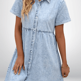 https://cdn.shopify.com/s/files/1/1057/5383/7908/files/Rosa-Sukienka-Dzinsowa-3.png?v=1786917681