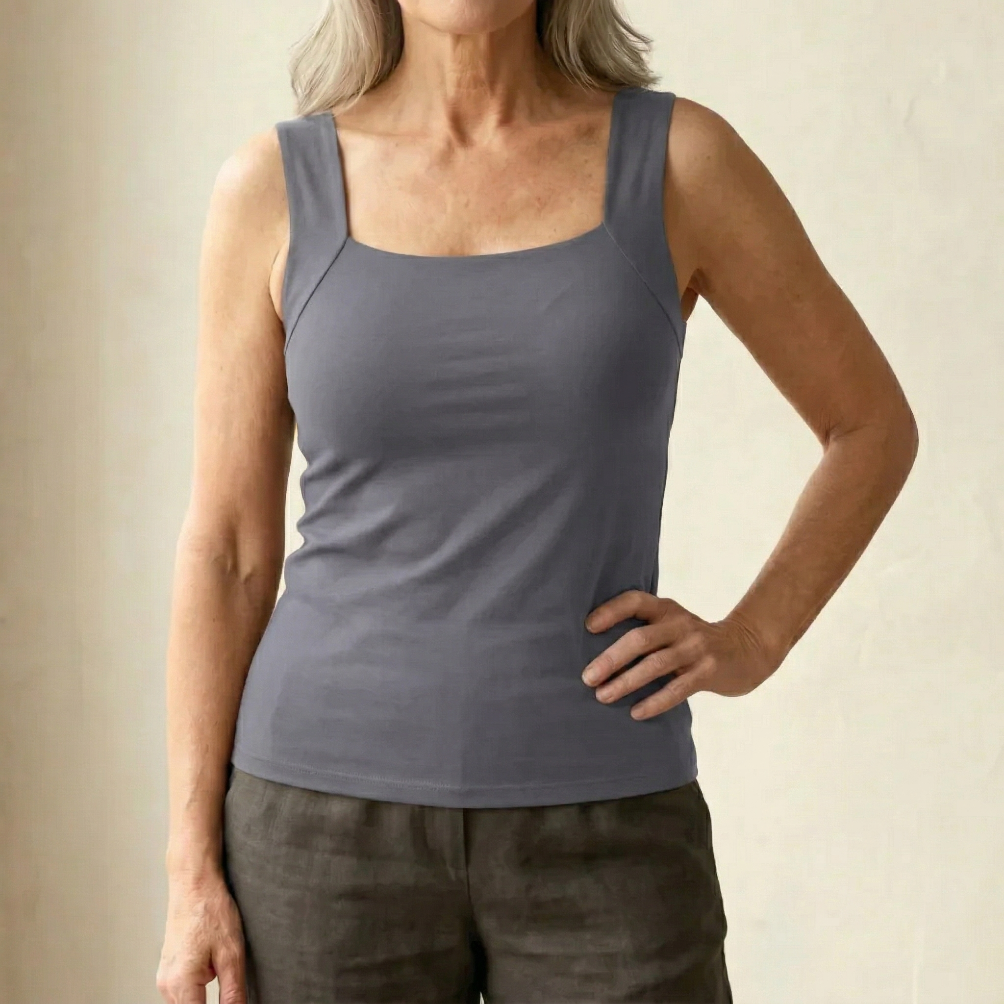 https://cdn.shopify.com/s/files/1/1037/6196/9489/files/Roxanne_taupe2_29f9f553-6f85-4b0f-9341-e317f8be27af.png?v=1782320564