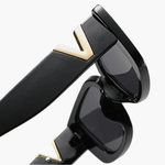 https://cdn.shopify.com/s/files/1/1057/5383/7908/files/SEAME--sunglasses-violet-02.png?v=1785187400
