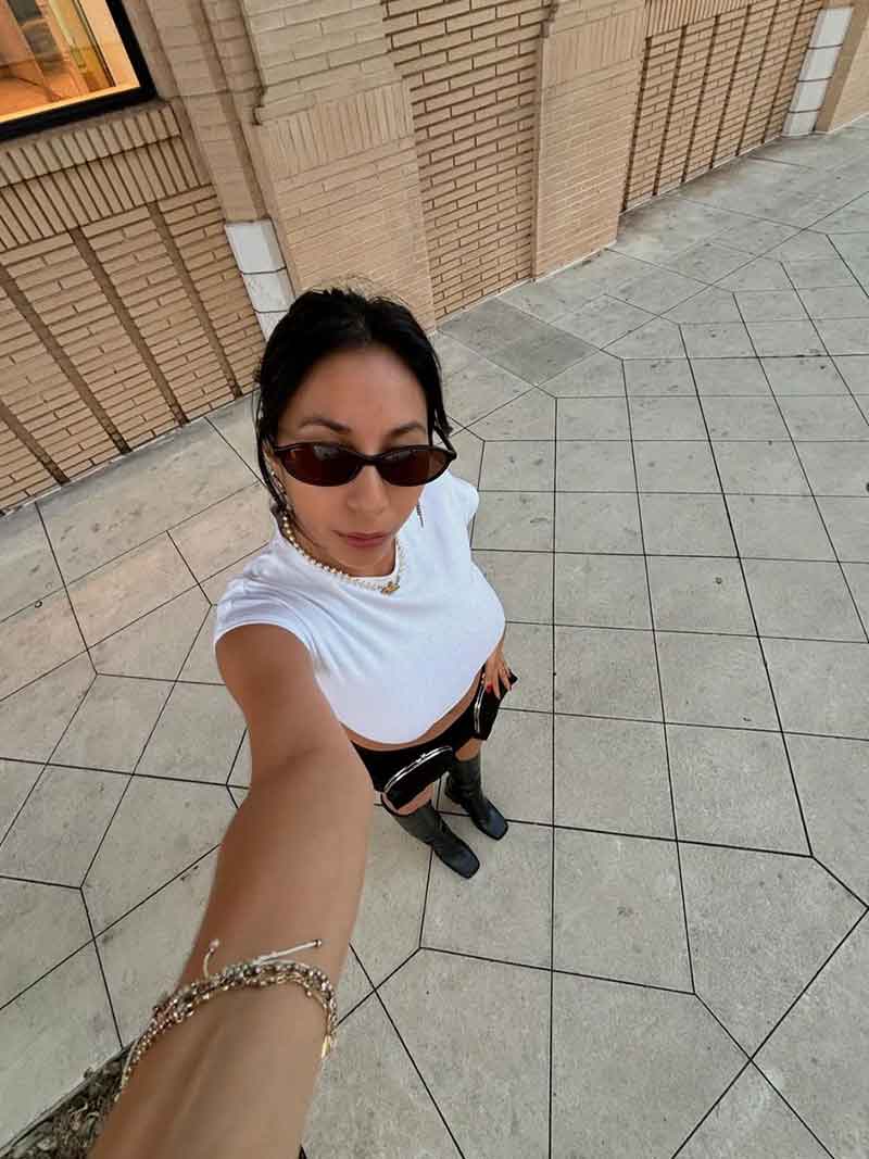 https://cdn.shopify.com/s/files/1/1057/5383/7908/files/SEAME-Kathy-Sunglasses-08.jpg?v=1785187420