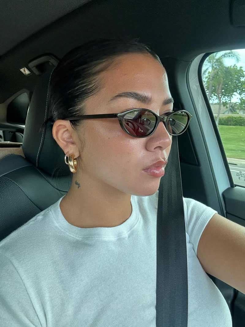 https://cdn.shopify.com/s/files/1/1057/5383/7908/files/SEAME-Kathy-Sunglasses-09.jpg?v=1785187420
