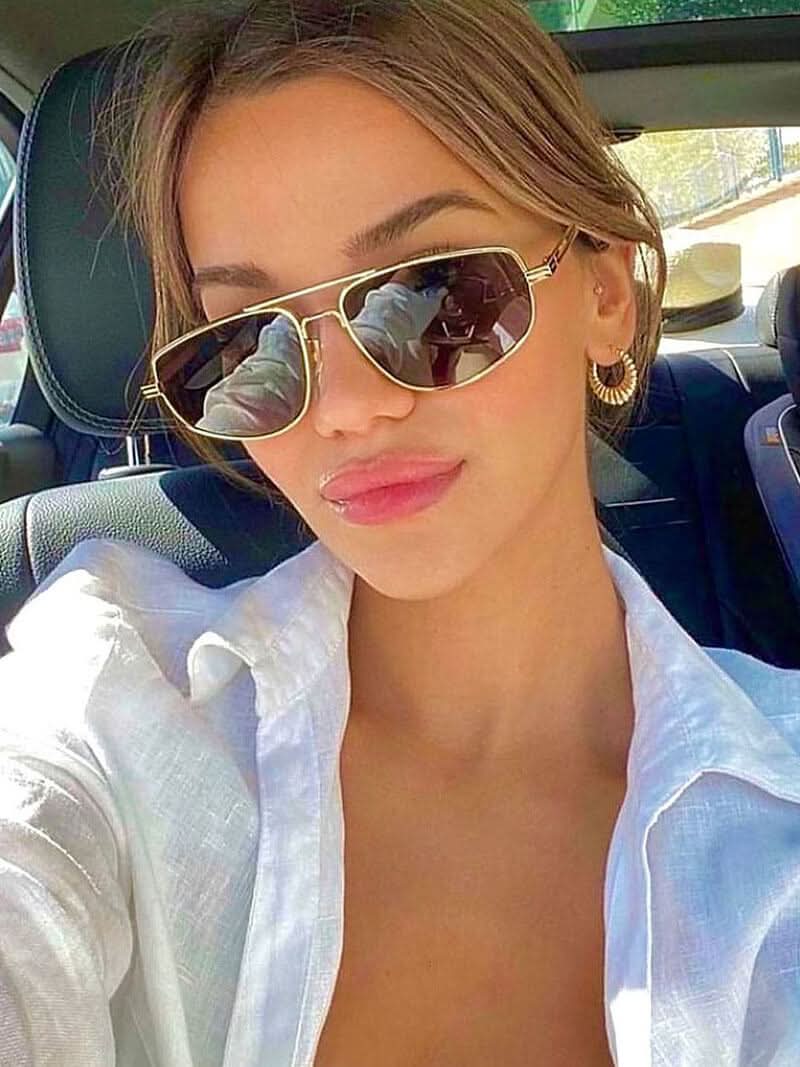 https://cdn.shopify.com/s/files/1/1057/5383/7908/files/SEAME-Louisa-01.jpg?v=1785187416
