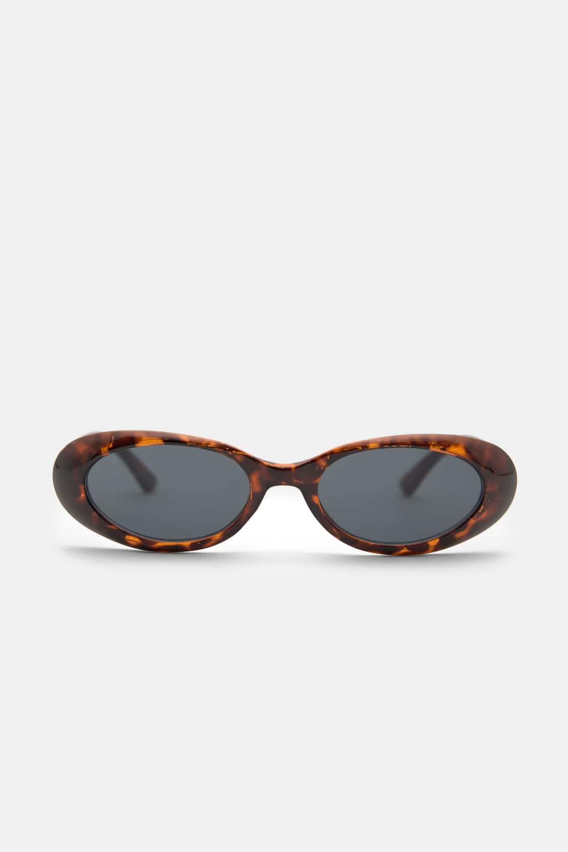 https://cdn.shopify.com/s/files/1/1057/5383/7908/files/SEAME-kendall-sunglasses-08.jpg?v=1785187417