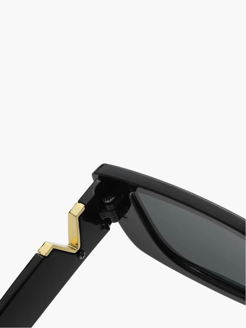 https://cdn.shopify.com/s/files/1/1057/5383/7908/files/SEAME-sunglasses-violet-07.png?v=1785187401