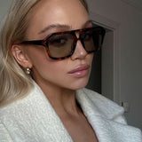 https://cdn.shopify.com/s/files/1/1057/5383/7908/files/SEAME-zahra-01_6ac15210-bb7f-4994-997e-16bc341ca7cf.jpg?v=1785187420