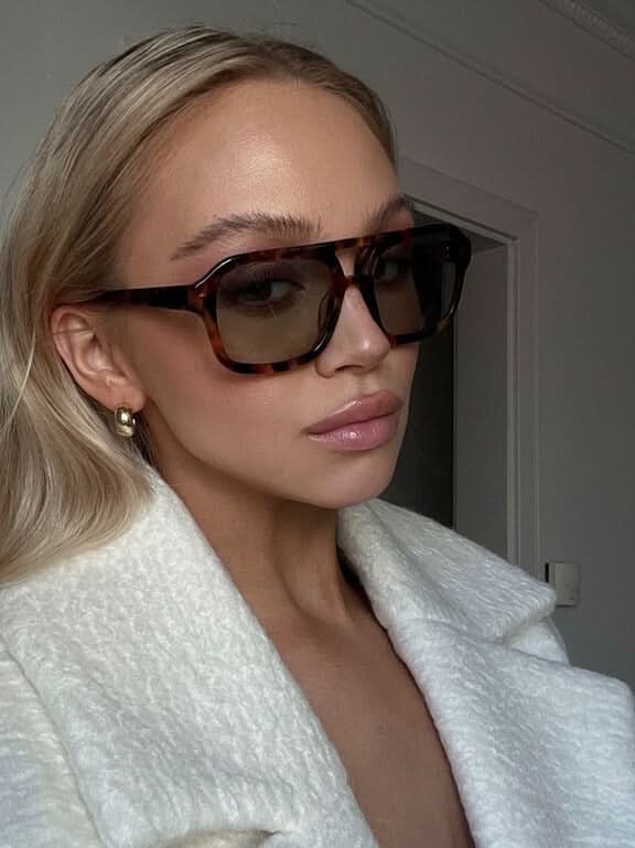 https://cdn.shopify.com/s/files/1/1057/5383/7908/files/SEAME-zahra-01_6ac15210-bb7f-4994-997e-16bc341ca7cf.jpg?v=1785187420