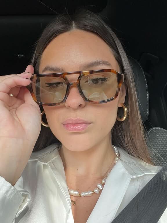 https://cdn.shopify.com/s/files/1/1057/5383/7908/files/SEAME-zahra-02_7ca783b4-d90f-40ae-b7fa-d6632c64c5fb.jpg?v=1785187420