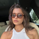 https://cdn.shopify.com/s/files/1/1057/5383/7908/files/SEAME-zahra-11_4b3ad518-ee13-4bb5-a39b-f242e8945189.jpg?v=1785187421