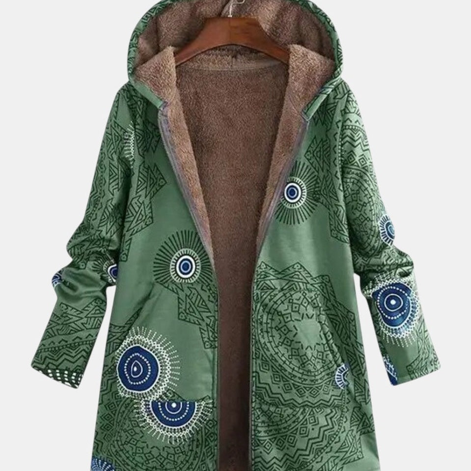 https://cdn.shopify.com/s/files/1/1057/5383/7908/files/Sage-Tribal-Wzor-Sherpa-Kurtka-2_9adfdc18-5cad-49e2-ac8d-ba564b549daf.jpg?v=1789031662