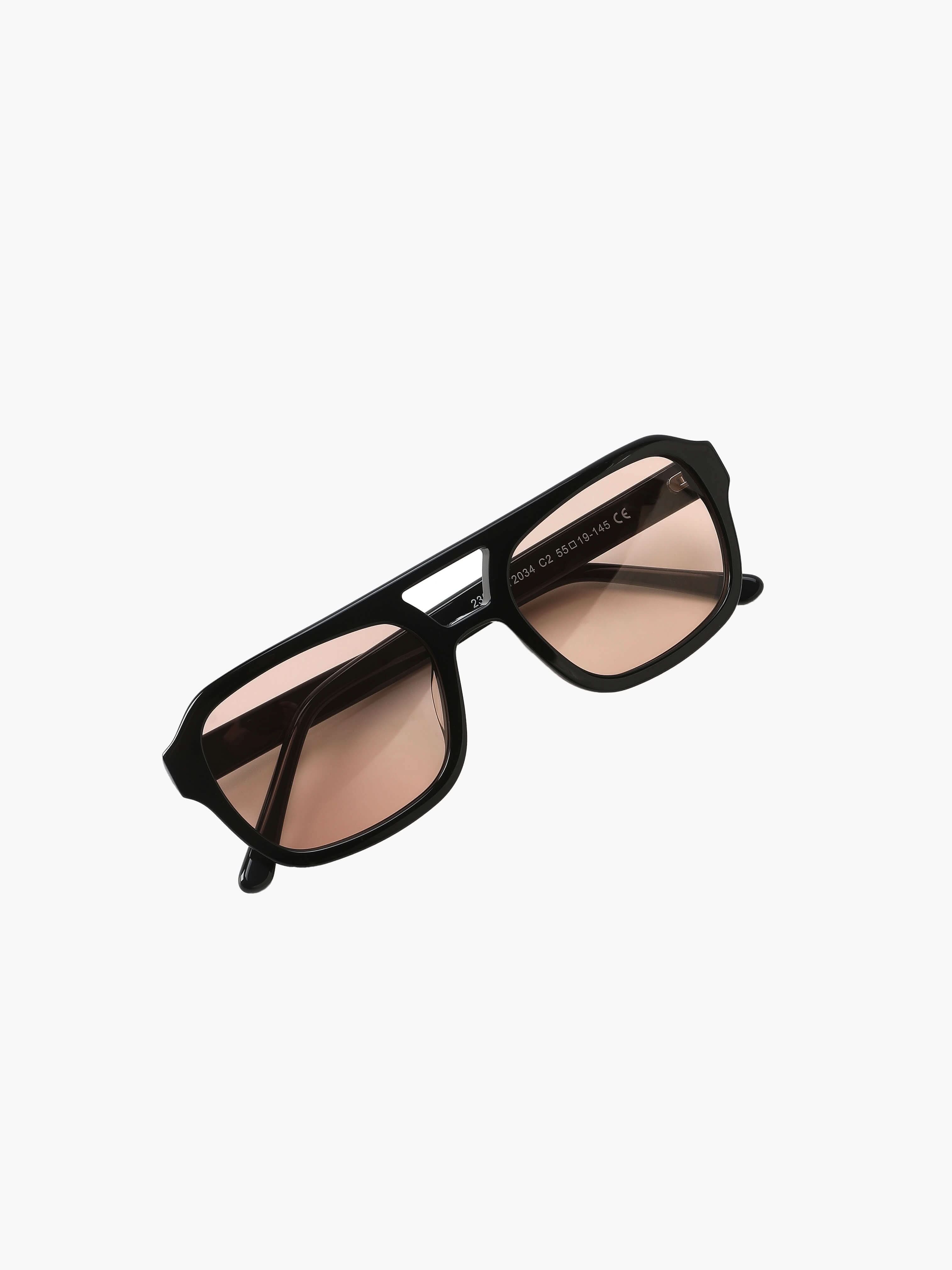 https://cdn.shopify.com/s/files/1/1057/5383/7908/files/Seame-Zahra-Sunglasses-01.jpg?v=1785187421
