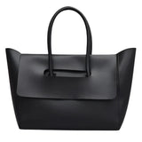 https://cdn.shopify.com/s/files/1/1037/6196/9489/files/Tote5.webp?v=1781341888