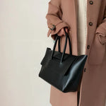https://cdn.shopify.com/s/files/1/1037/6196/9489/files/Tote7.webp?v=1781341888