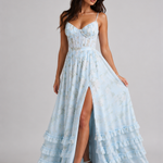 https://cdn.shopify.com/s/files/1/1057/5383/7908/files/Violetta_blau_3.png?v=1785188087