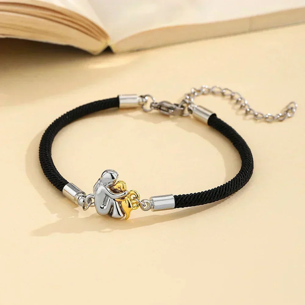 L'Abbraccio Eterno - Bracciale con Ciondolo