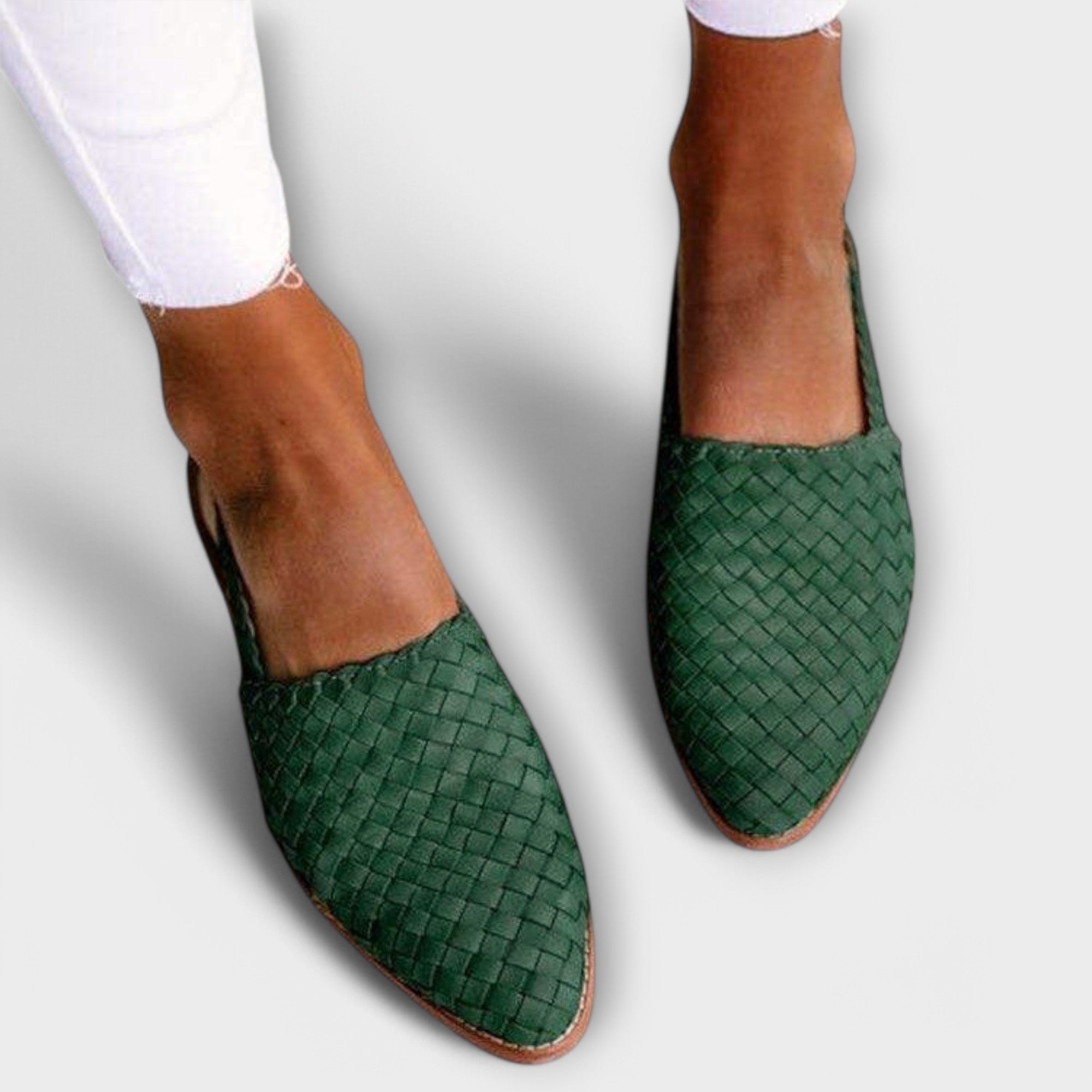 https://cdn.shopify.com/s/files/1/1037/6196/9489/files/anastasia-mocasines-trenzados-5533258.jpg?v=1783459056