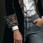 Blazer Slim Fit Nero con Stampa Barocca per Donne