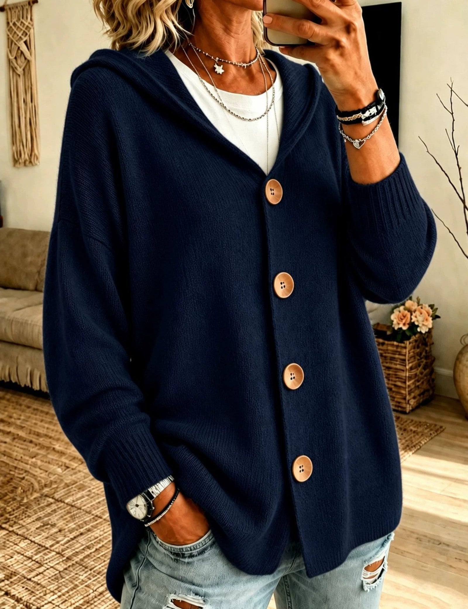 Cardigan a Maglia con Cappuccio e Bottoni