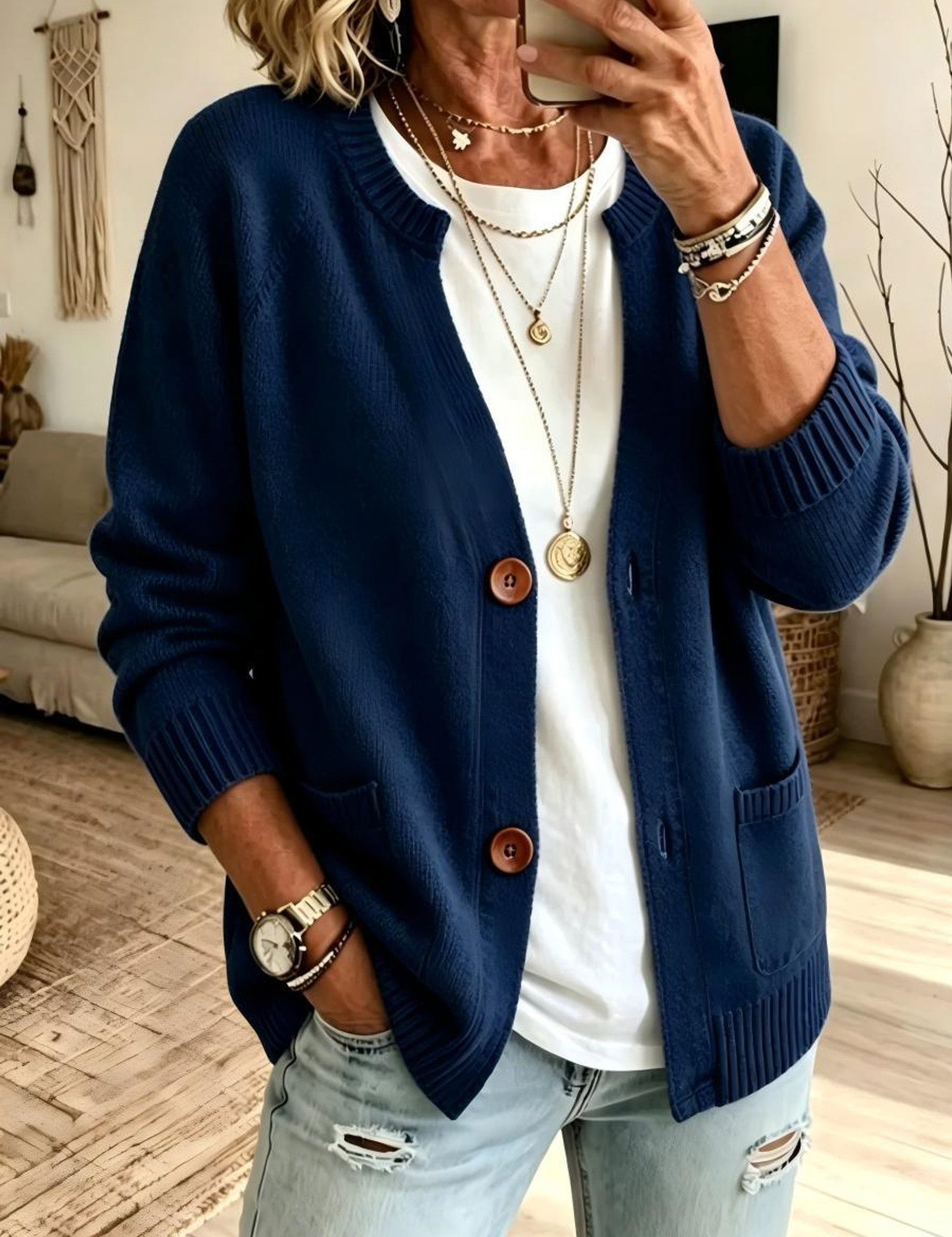 Cardigan a Maglia con Due Tasche e Bottoni