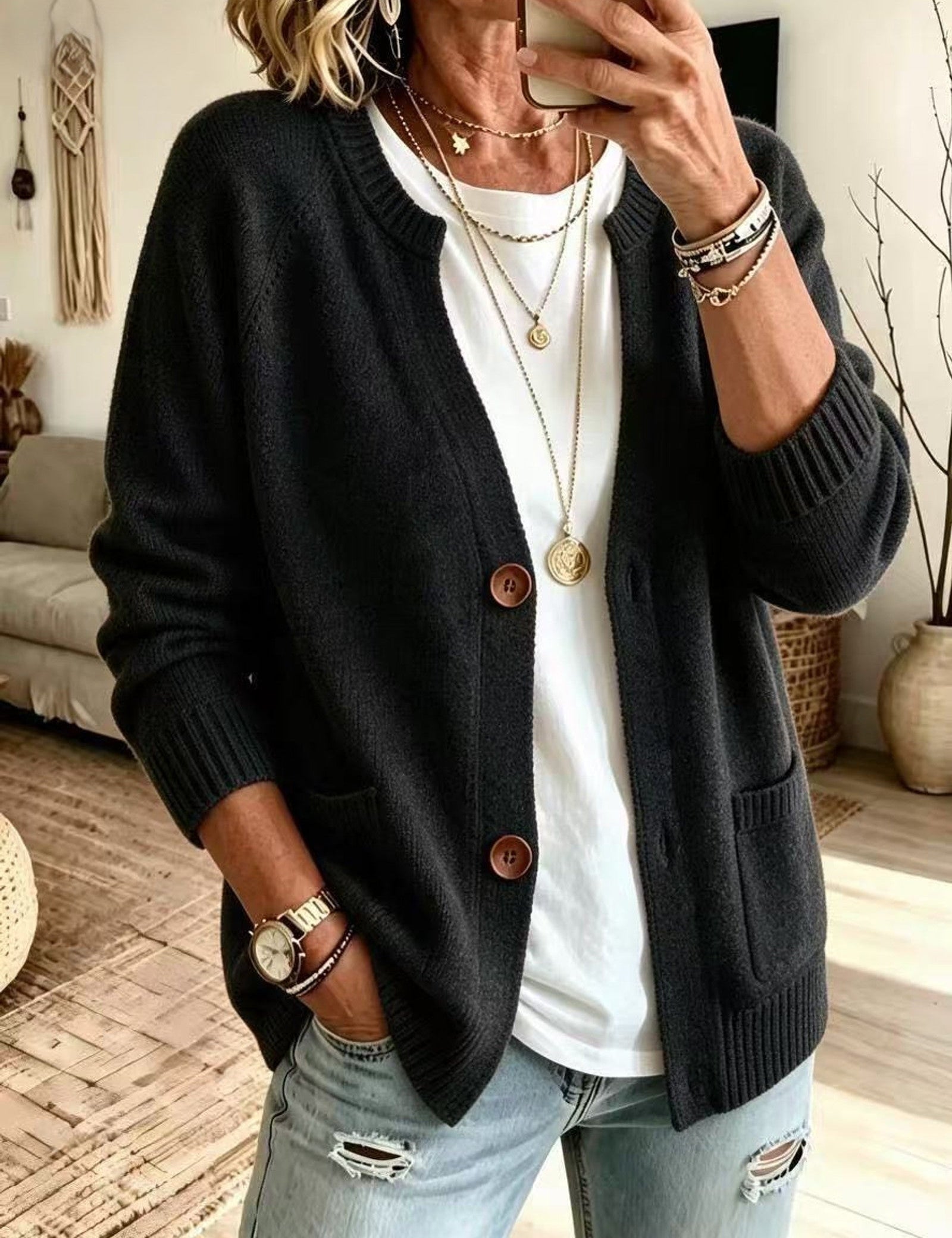 Cardigan a Maglia con Due Tasche e Bottoni