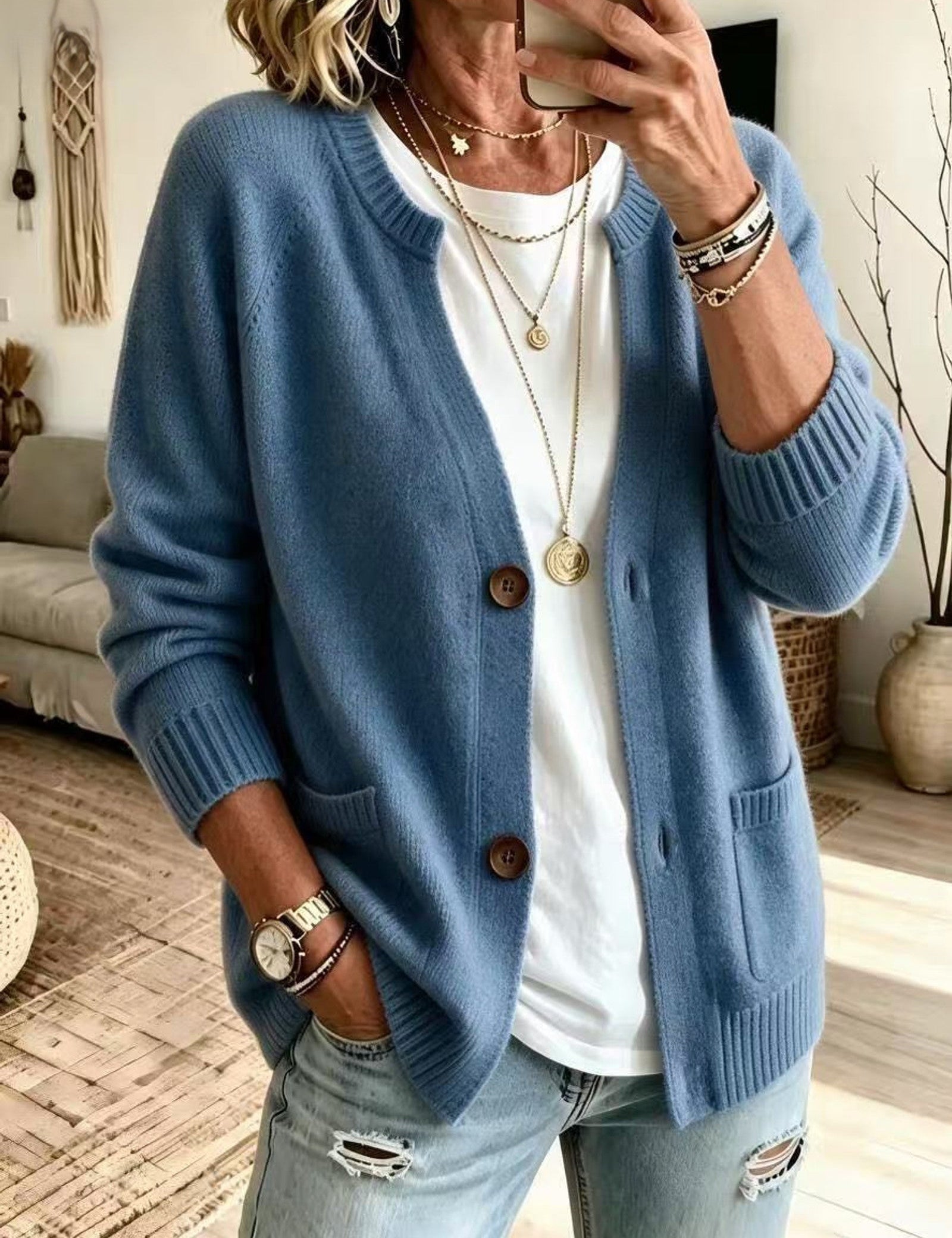 Cardigan a Maglia con Due Tasche e Bottoni