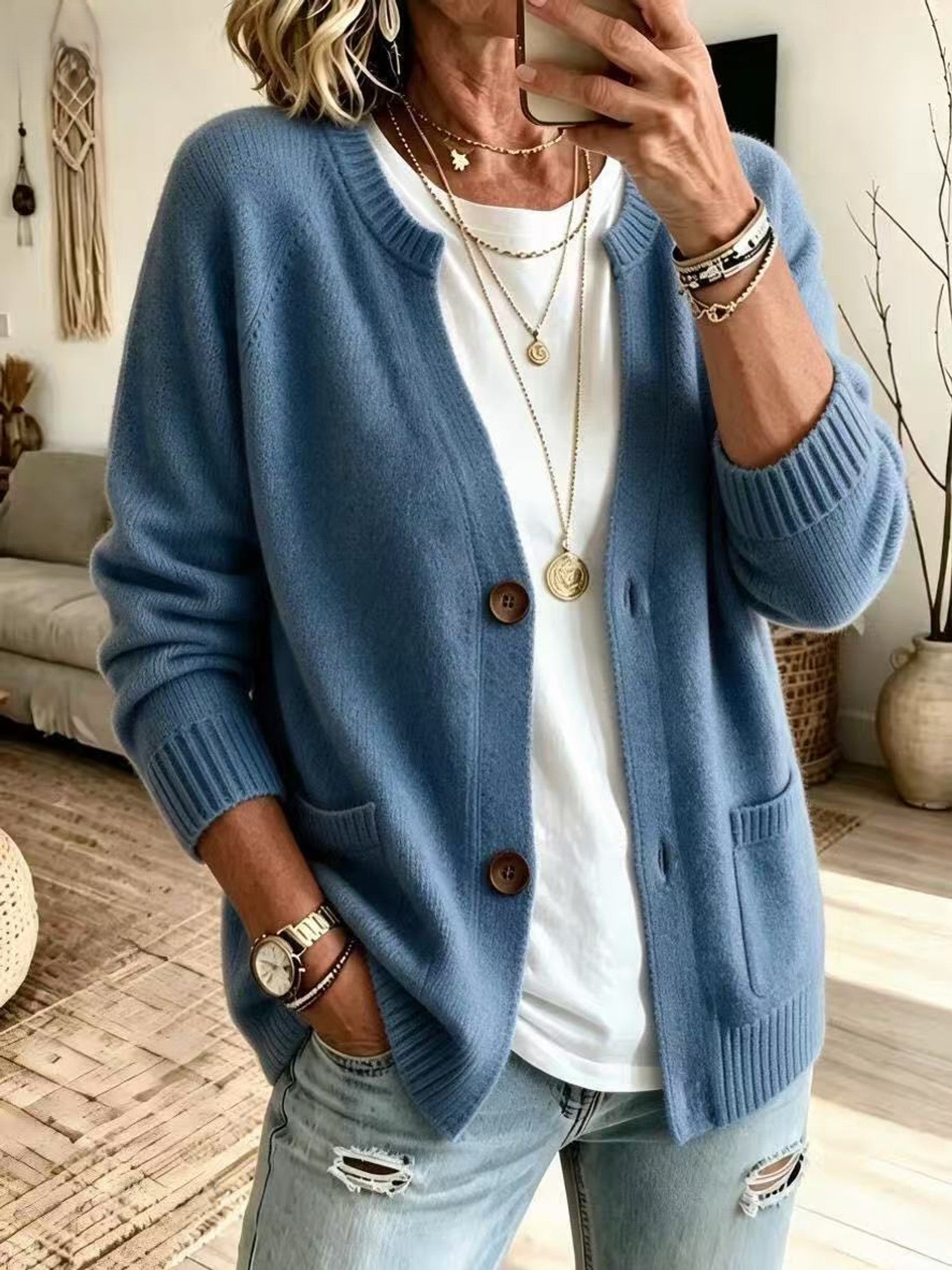 Cardigan a Maglia con Due Tasche e Bottoni