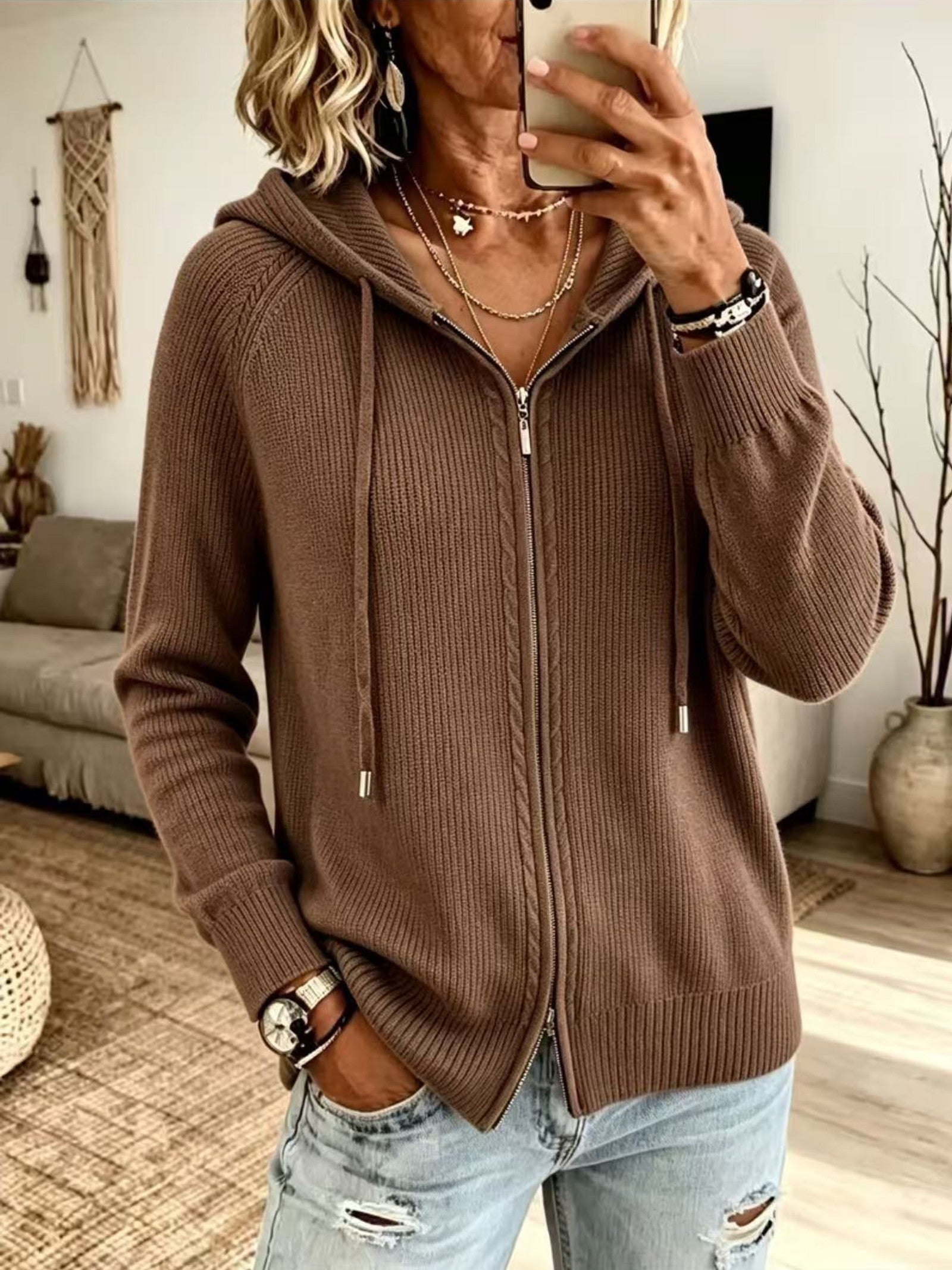 Cardigan con Cappuccio e Zip