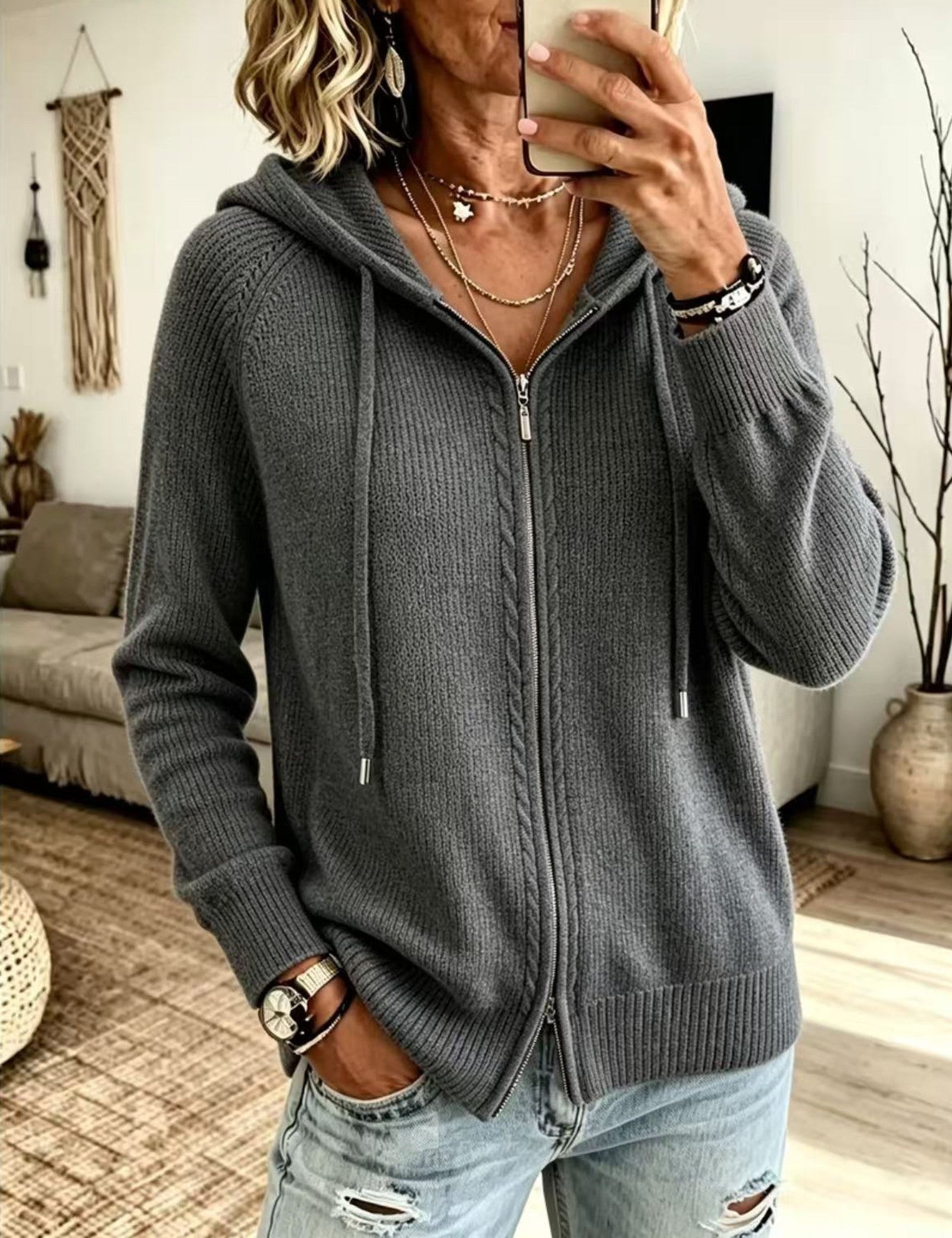 Cardigan con Cappuccio e Zip