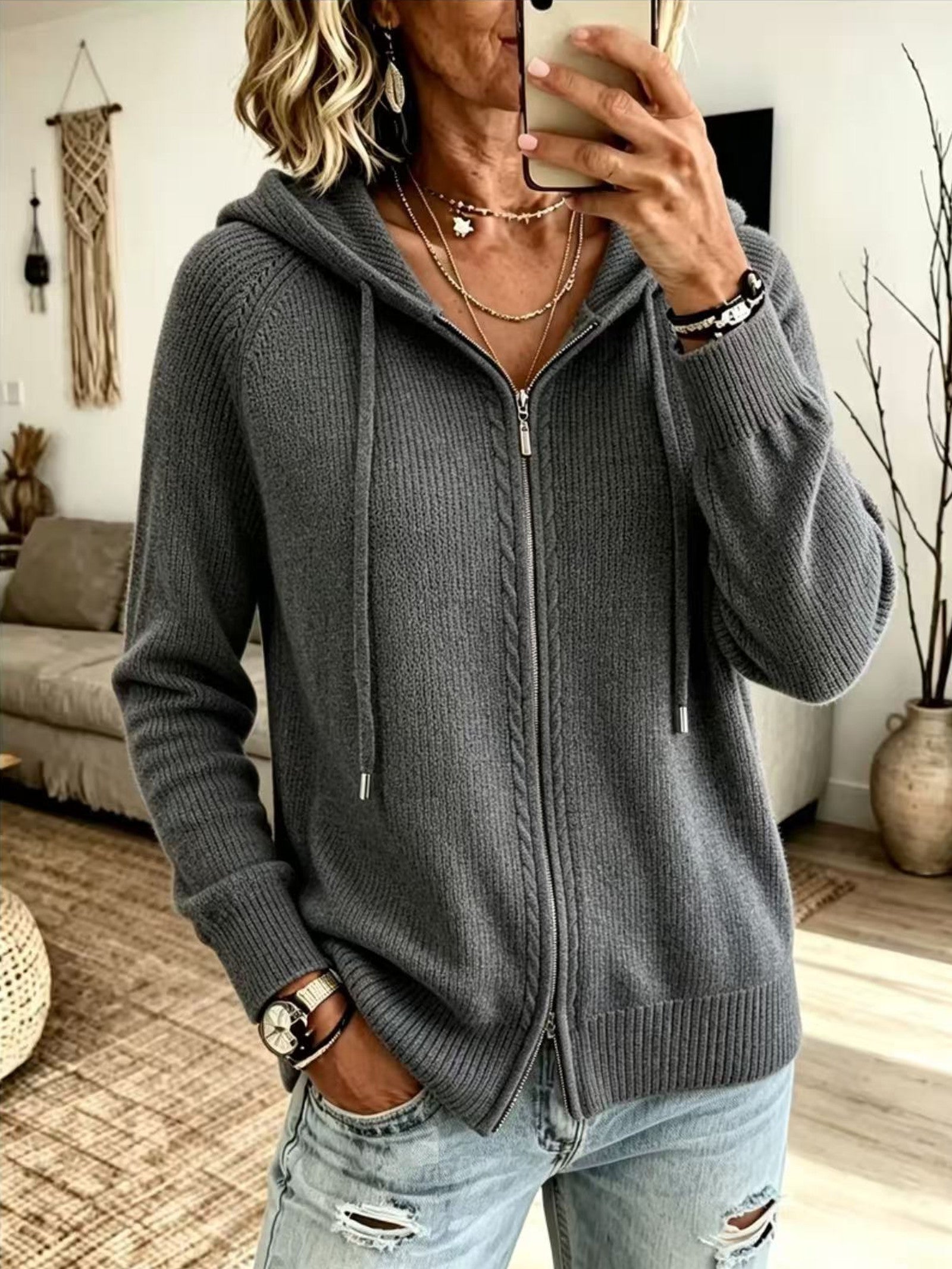 Cardigan con Cappuccio e Zip