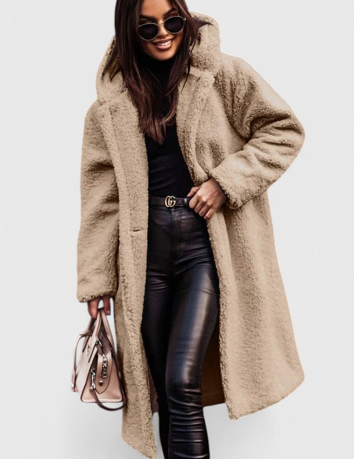 https://cdn.shopify.com/s/files/1/1057/5383/7908/files/celine-warm-en-stijlvol-winterjack-237365_720x-Photoroom.jpg?v=1785187501