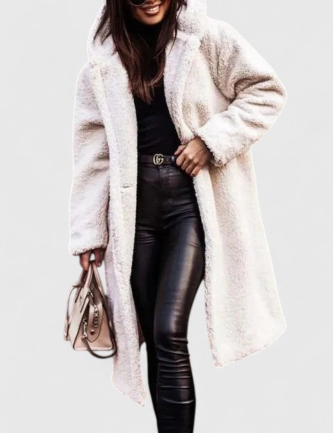 https://cdn.shopify.com/s/files/1/1057/5383/7908/files/celine-warm-en-stijlvol-winterjack-240149_720x-Photoroom.jpg?v=1785187500