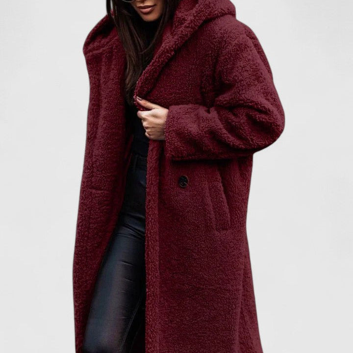 https://cdn.shopify.com/s/files/1/1057/5383/7908/files/celine-warm-en-stijlvol-winterjack-412565_720x-Photoroom.jpg?v=1785187500