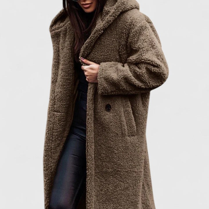 https://cdn.shopify.com/s/files/1/1057/5383/7908/files/celine-warm-en-stijlvol-winterjack-655289_720x-Photoroom.jpg?v=1785187501